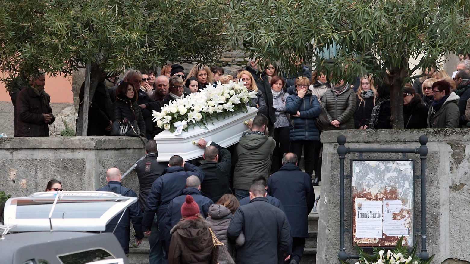 Funerali del bimbo morto di meningite (Foto Frascatore)