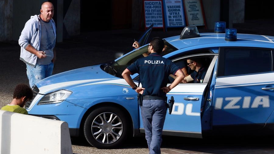 Polizia alla stazione di Empoli (Foto d'archivio Germogli)