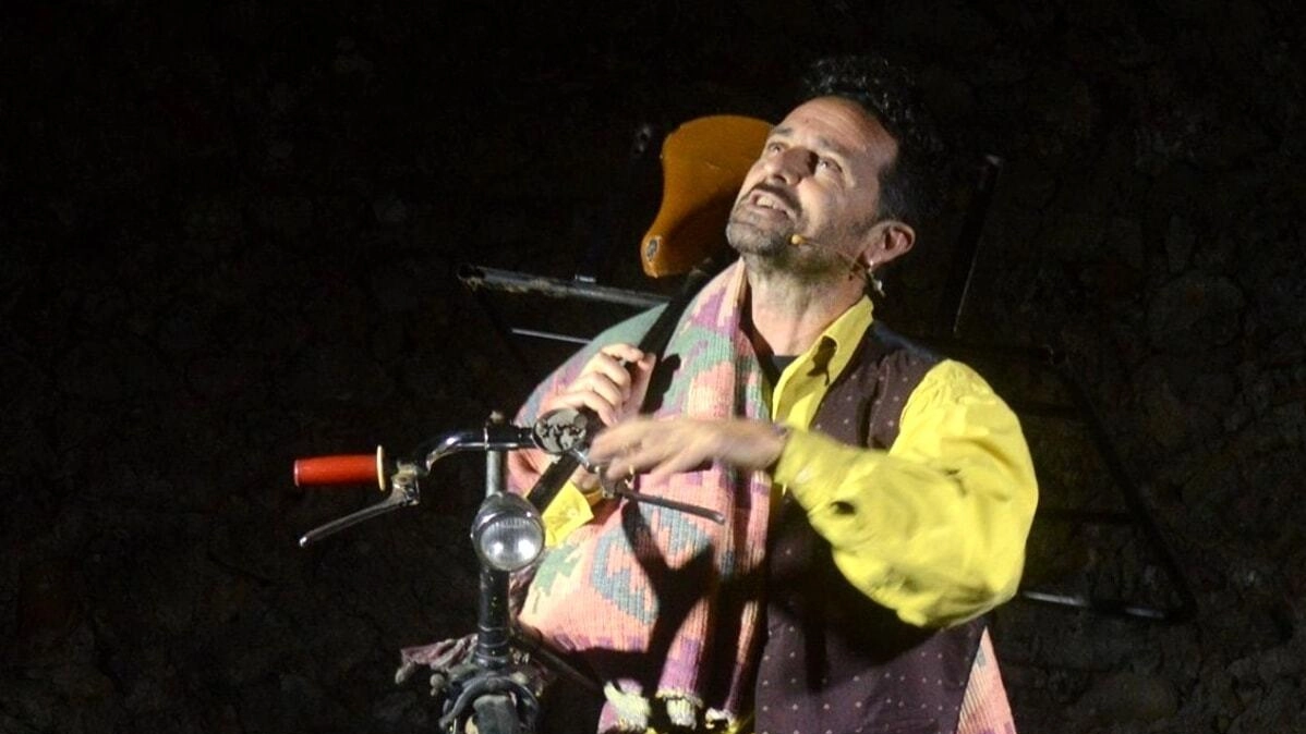 La bicicletta di Bashir. Poeta e profugo afgano La bicicletta di Bashir. Poeta e profugo afgano