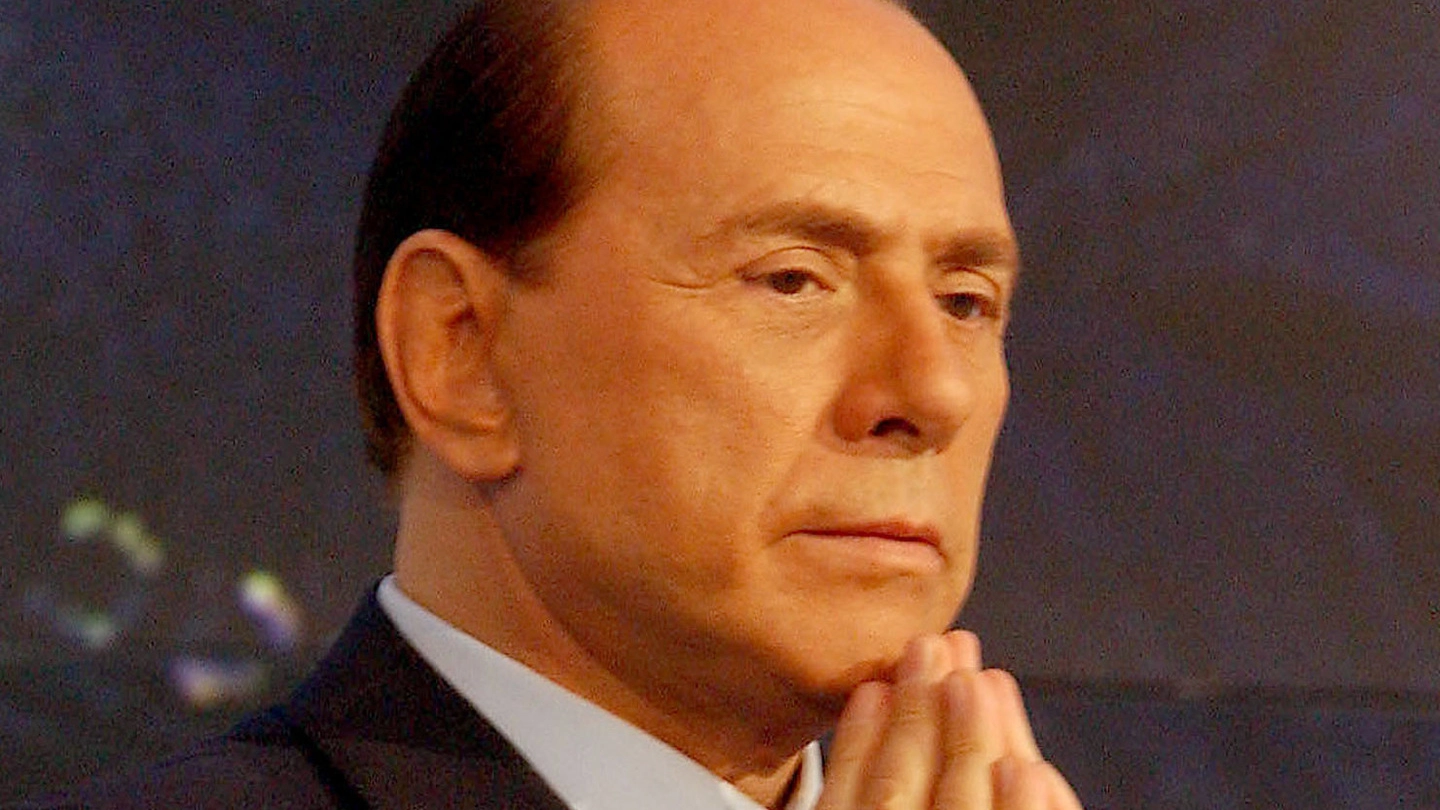 EX PREMIER Berlusconi è accusato di corruzione in atti giudiziari