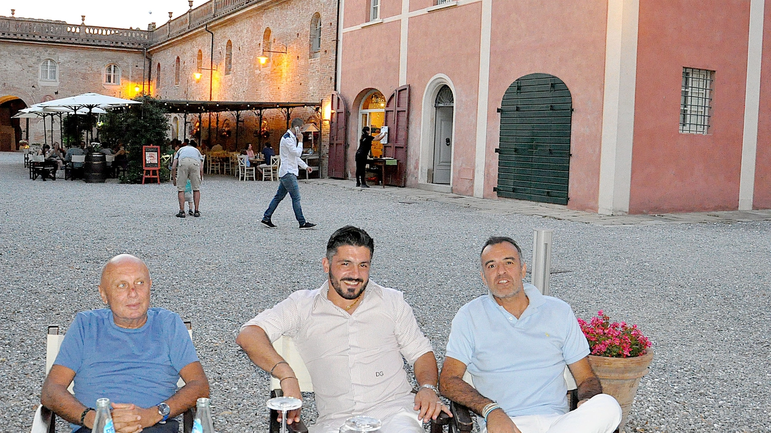 Gattuso al resort Borgo Colleoli con l'avvocato bolognese Claudio Minghetti (alla sua destra) 