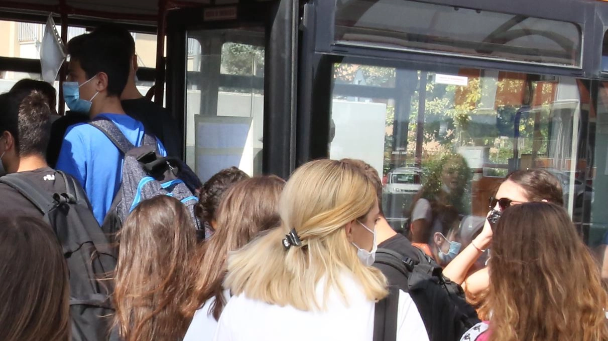 Sconti bus per gli universitari "At è sempre stata disponibile Mai chiesti contributi extra" Sconti bus per gli universitari "At è sempre stata disponibile Mai chiesti contributi extra"