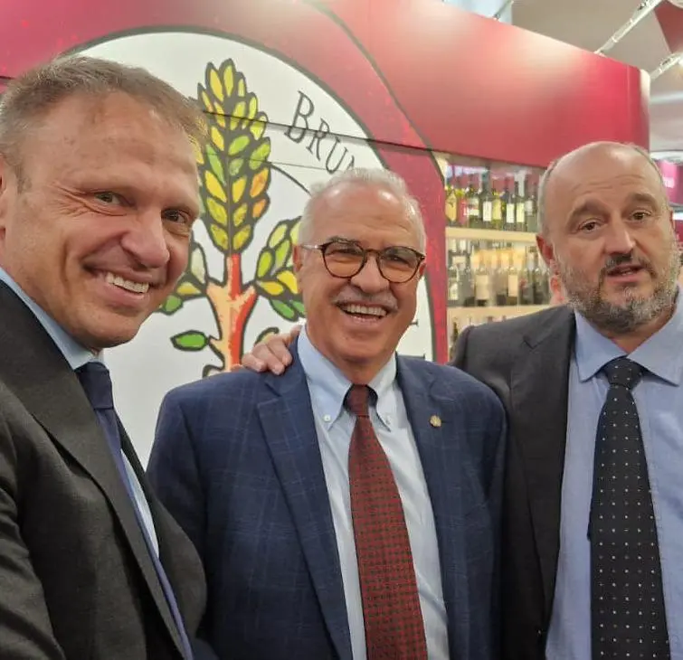 Il Consorzio del Brunello brinda al Vinitaly