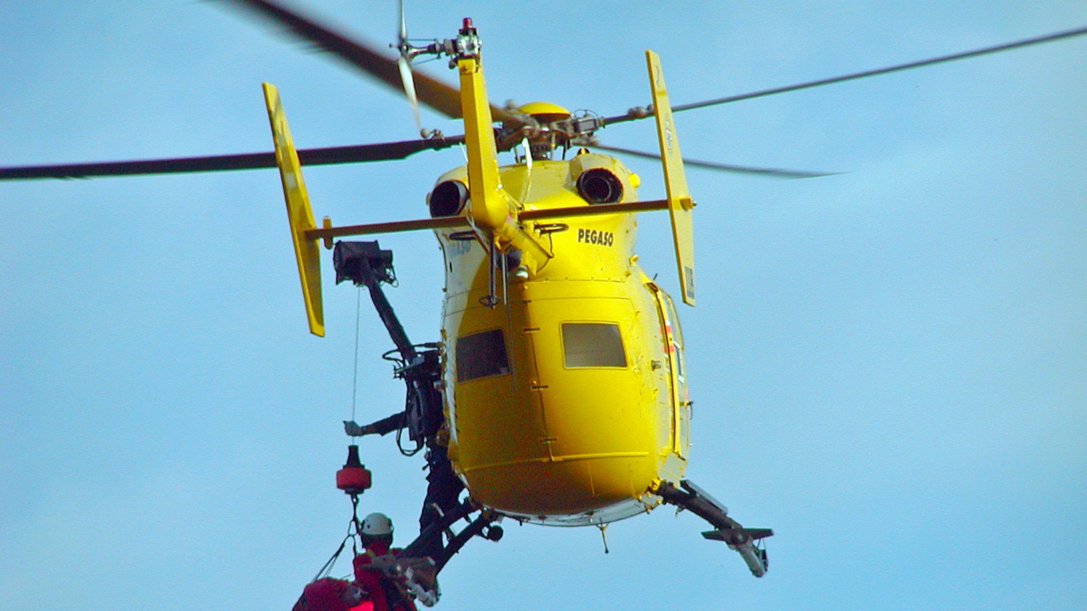Un elicottero del soccorso alpino (foto d'archivio)