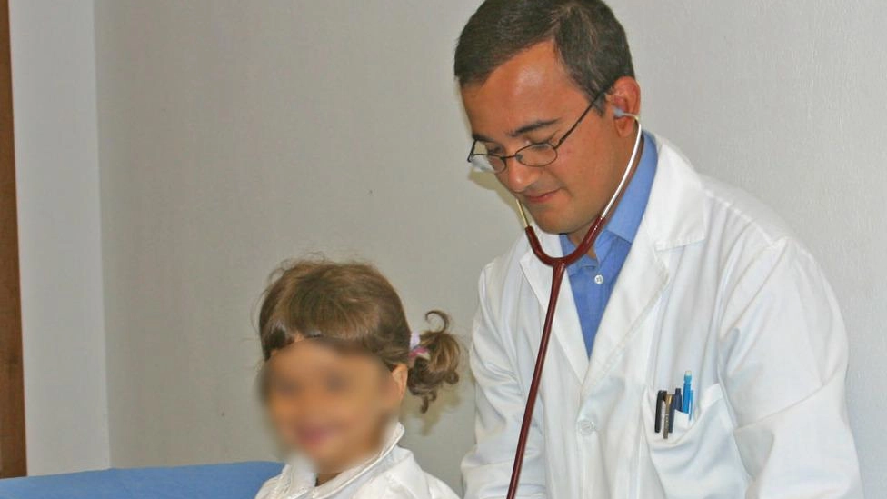 Pediatri sempre più rari  La protesta di una mamma  "Lasciati senza medico"