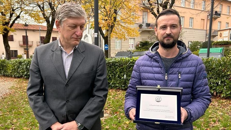 Raid dei vandali al circolo velico. Azienda dona soldi per sistemarlo