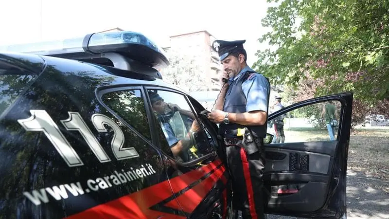 Capannori, rapina nella notte alla sala giochi: bottino di 8mila euro, banditi in fuga
