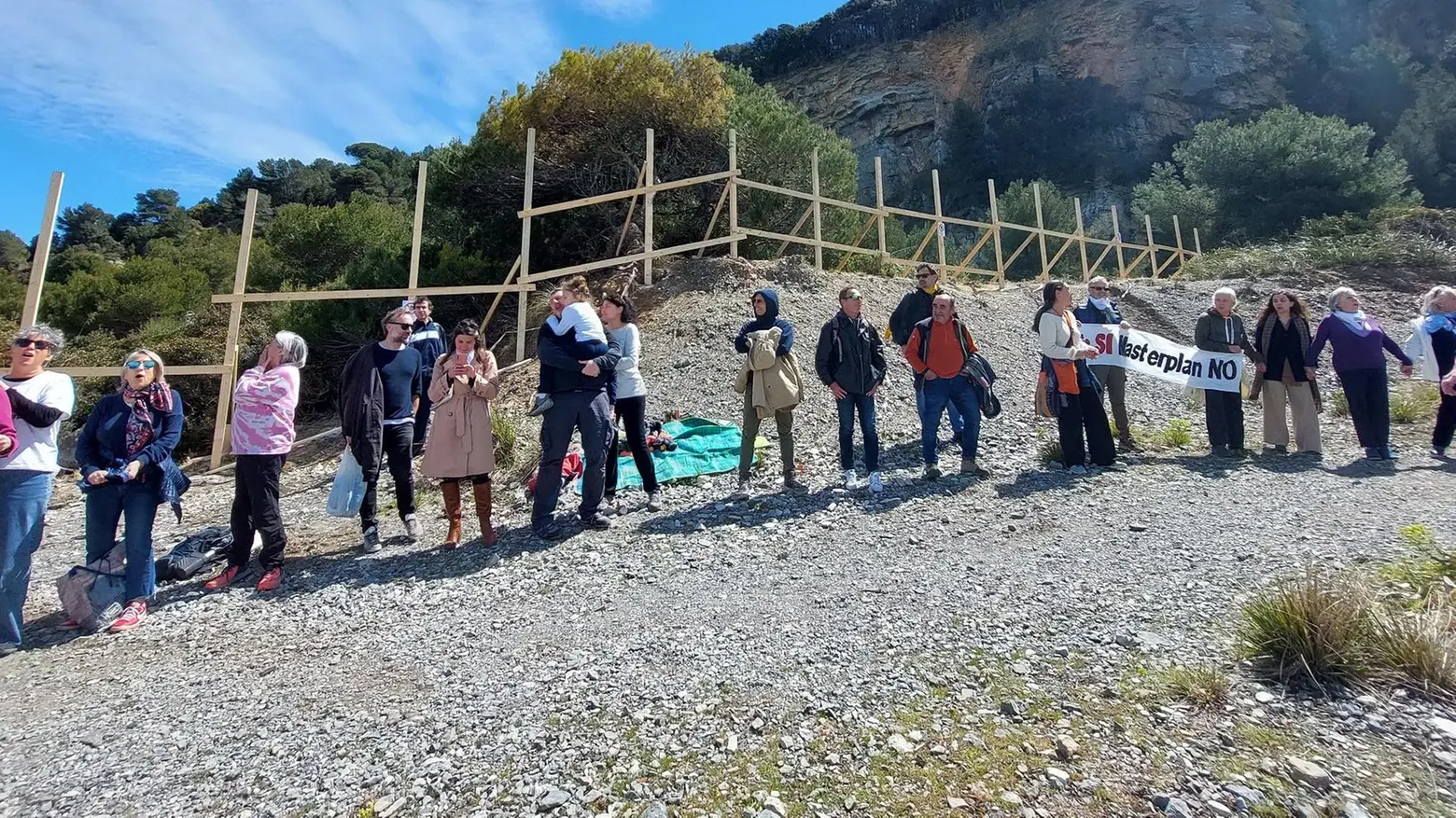 Bagno in Palmaria, Paletti fiducioso "Fa fede la firma della convenzione Chiariremo tutto davanti al giudice" Bagno in Palmaria, Paletti fiducioso "Fa fede la firma della convenzione Chiariremo tutto davanti al giudice"