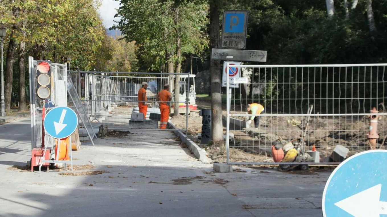 Ripartono i cantieri. Un milione e mezzo di euro per strade e marciapiedi Ripartono i cantieri. Un milione e mezzo di euro per strade e marciapiedi