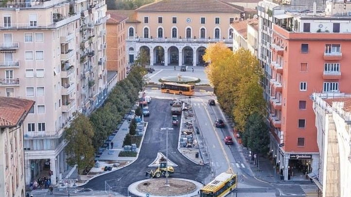 Lavori, concluso lato est. Al via la parte ovest Lavori, concluso lato est. Al via la parte ovest