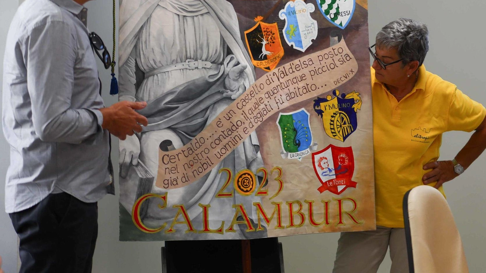 Ecco Calambur Disfida tra Rioni e corteo storico Ecco Calambur Disfida tra Rioni e corteo storico