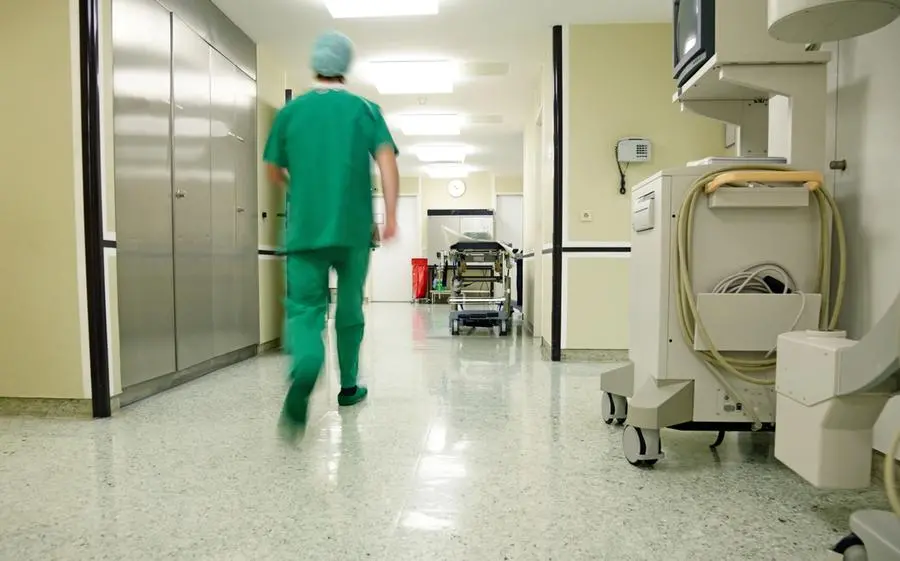 "Mi ha molestata in ospedale": indagine interna, sospetti su un operatore Asl