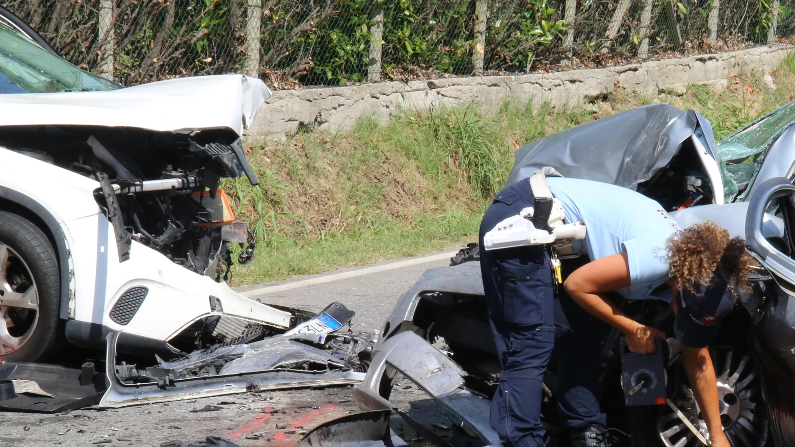 Resta grave la giovane rimasta ferita nel frontale in via delle Colline Resta grave la giovane rimasta ferita nel frontale in via delle Colline