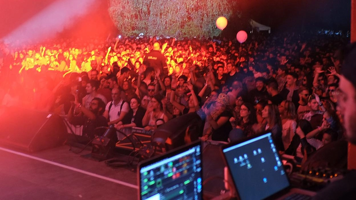 Truffa da 100 milioni di dollari Sarà estradato negli Stati Uniti l’avvocato olandese dei Deejay Truffa da 100 milioni di dollari Sarà estradato negli Stati Uniti l’avvocato olandese dei Deejay