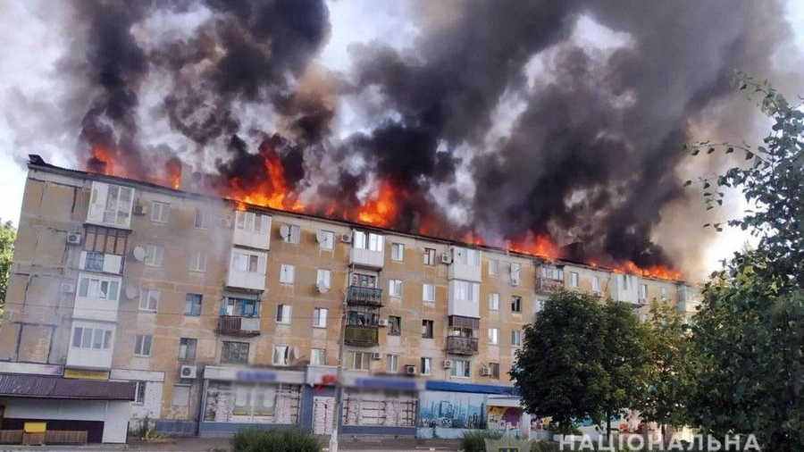 Uno dei quartieri residenziali di Donetsk colpiti dai missili russi