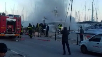 L'incendio dello yacht 