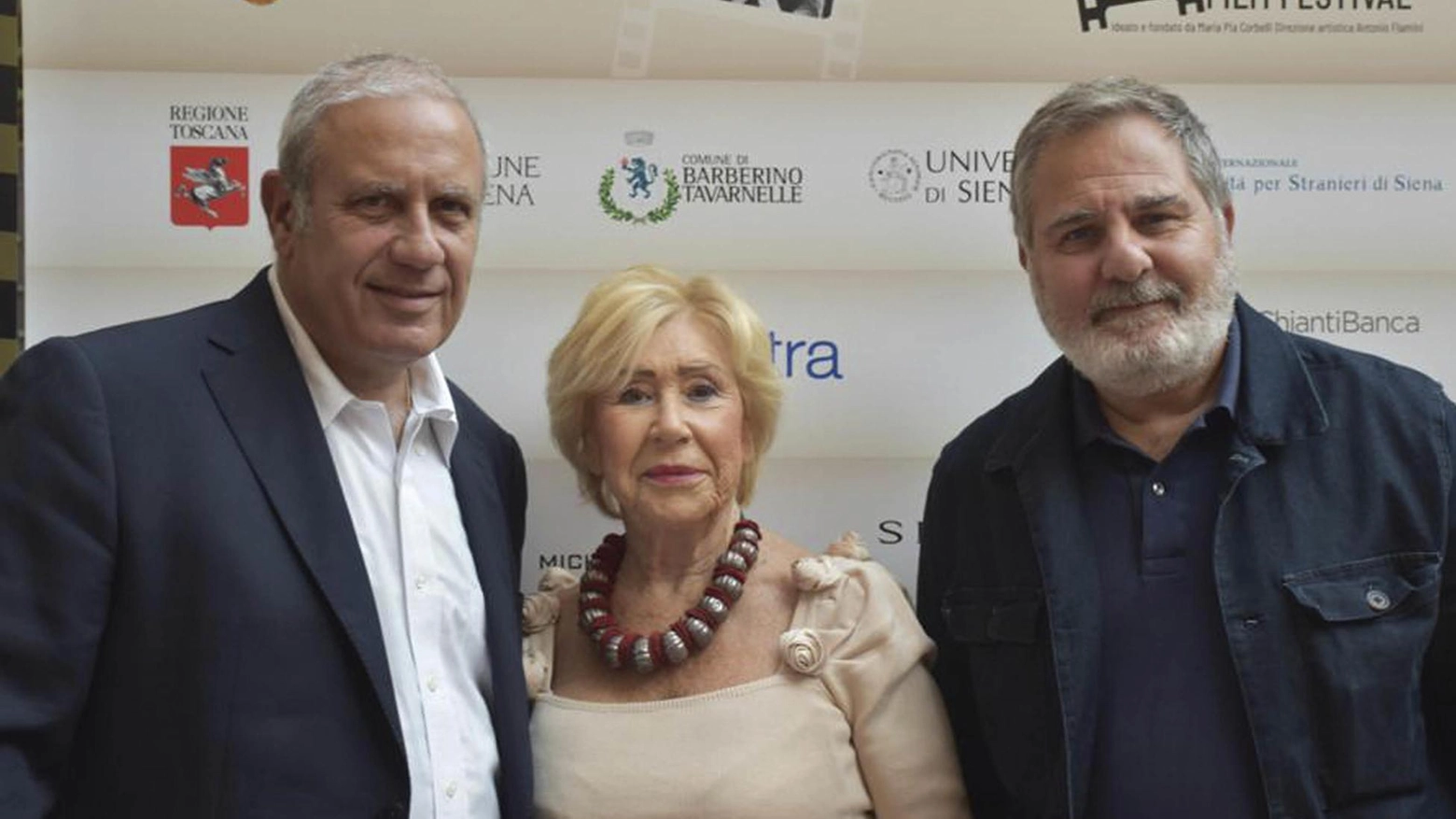 Moccia, ’qui comando io’. La lezione sul nuovo film dello scrittore di successo
