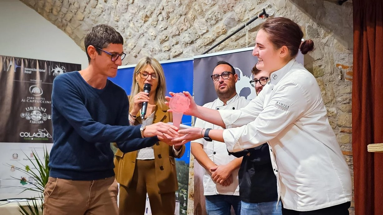 Host: "Vetrina di qualità per la cucina e il tartufo di Gubbio" Host: "Vetrina di qualità per la cucina e il tartufo di Gubbio"