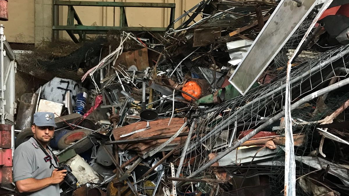 L'impianto sequestrato a Castiglion Fiorentino L'impianto sequestrato a Castiglion Fiorentino