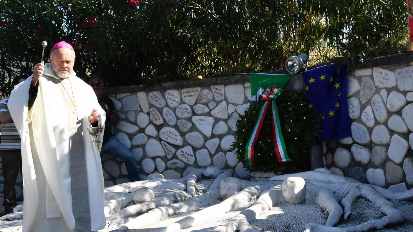 La memoria della strage di detenuti nelle Fosse del Frigido