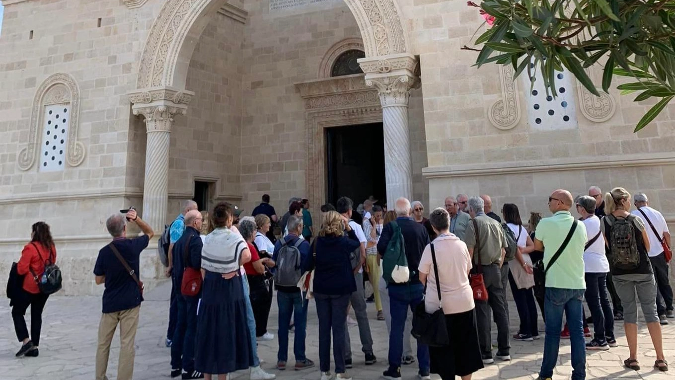 Un’altra immagine dei pellegrini della parrocchia di Bonistallo in Israele, sul monte Tabor