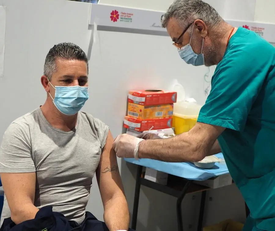 Vaccini Toscana, Giani inaugura due nuovi hub: Fucecchio e Certaldo