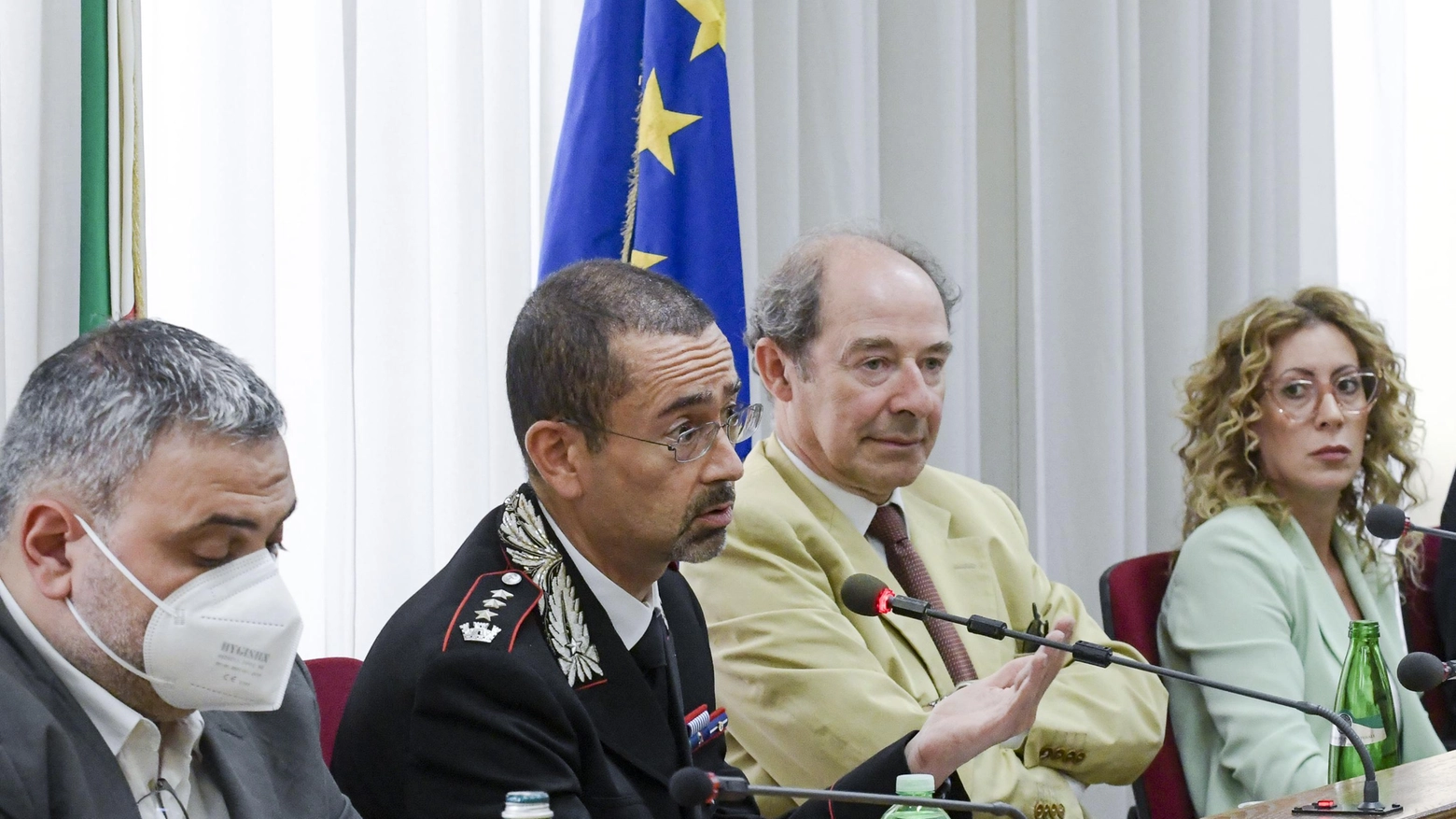 La Commissione è ai nastri La presidenza resta contesa La Commissione è ai nastri La presidenza resta contesa