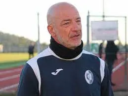 Arezzo, esonerato Mariotti: il nuovo allenatore è Sussi, finora alla guida della juniores