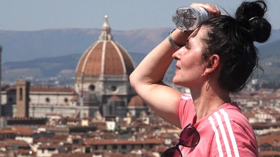 Il caldo a Firenze (Foto Gianluca Moggi / New Press Photo) 
