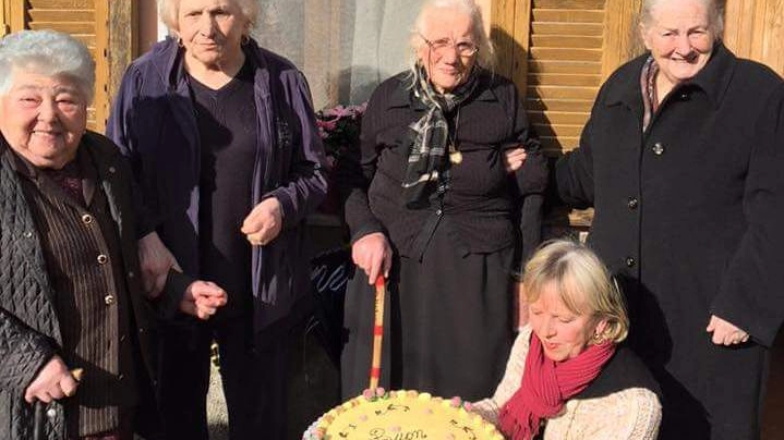  Lina Bianchi (102 anni) e candeline speciali per Maria Martinelli (104 anni) e Vittoria Bocchi 102