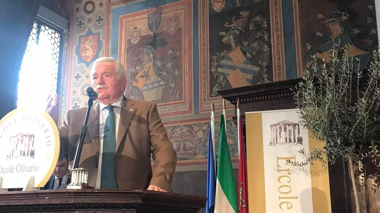 Ercole Olivario Eccellenze in vetrina Ecco le regioni che conquistano il podio Ercole Olivario Eccellenze in vetrina Ecco le regioni che conquistano il podio