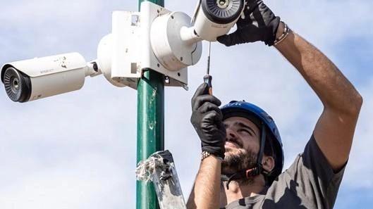Dieci nuove telecamere. Aumenta il controllo in centro e in periferia Dieci nuove telecamere. Aumenta il controllo in centro e in periferia