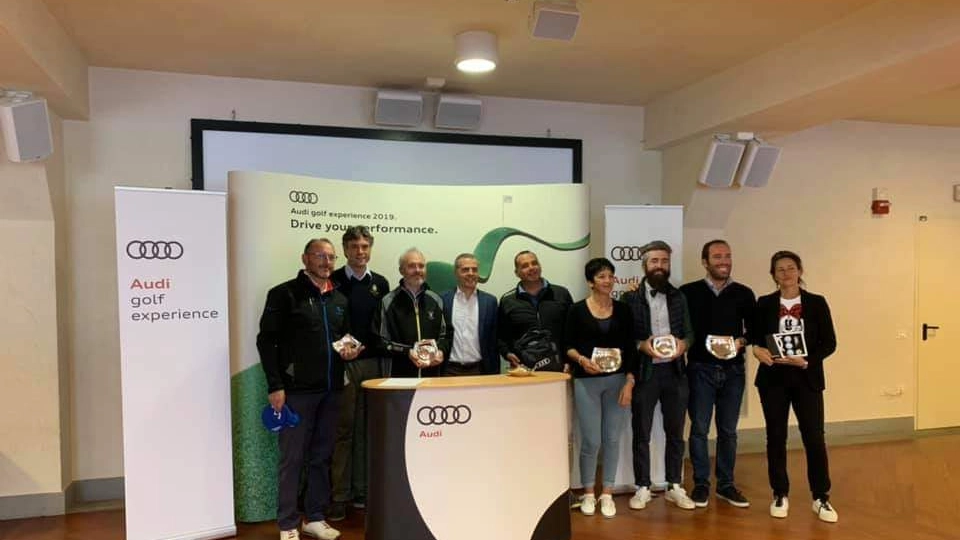 Il gruppo dei premiati alla Audi Golf Experience a Poggio dei Medici