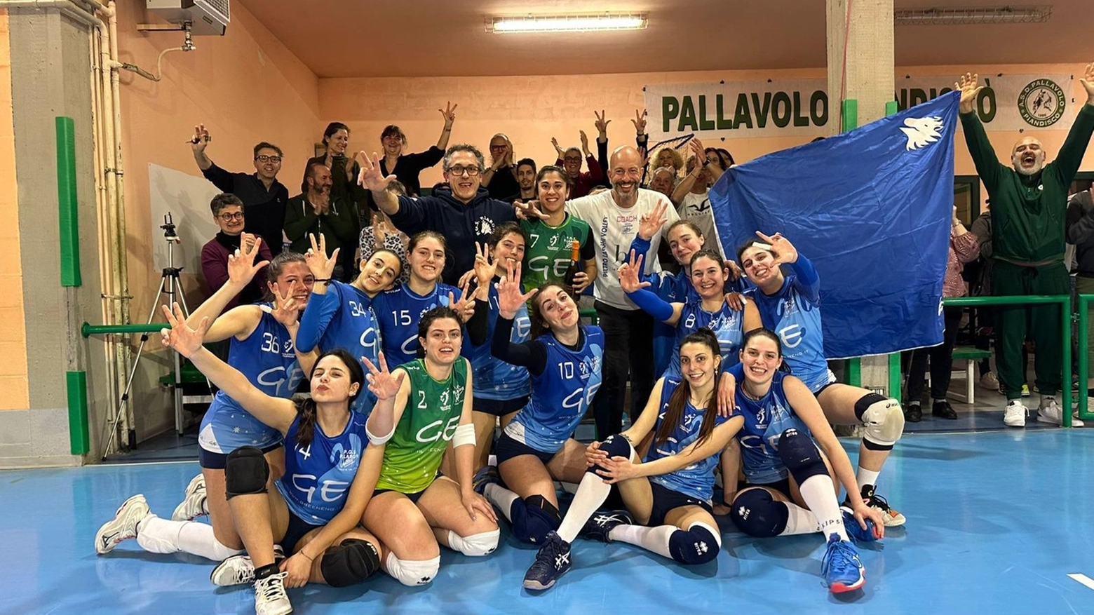 Pietro Larghi Volley al top Le ragazze vincono il campionato Pietro Larghi Volley al top Le ragazze vincono il campionato