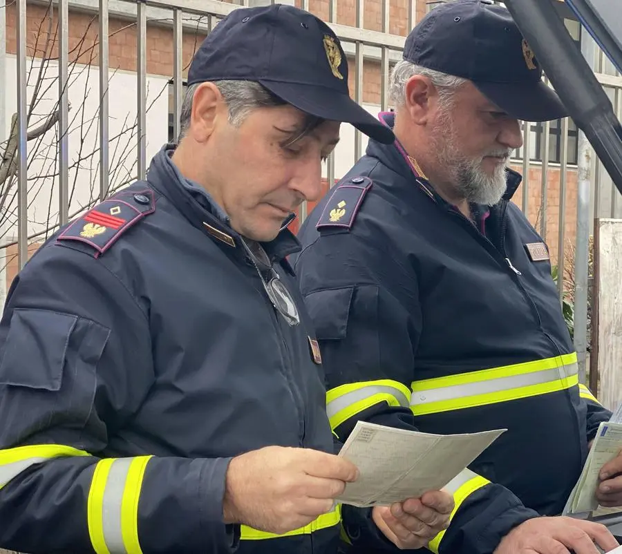 Scappano all’alt della Polstrada Nell’auto c’erano arnesi da scasso