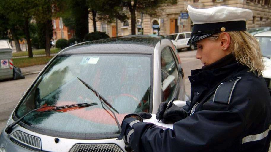 Guerra ai furbetti della strada Previste multe per oltre 2 milioni Guerra ai furbetti della strada Previste multe per oltre 2 milioni