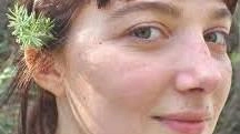 Dopo il tragico incidente. Ha appena perso la figlia. Salva un turista in mare