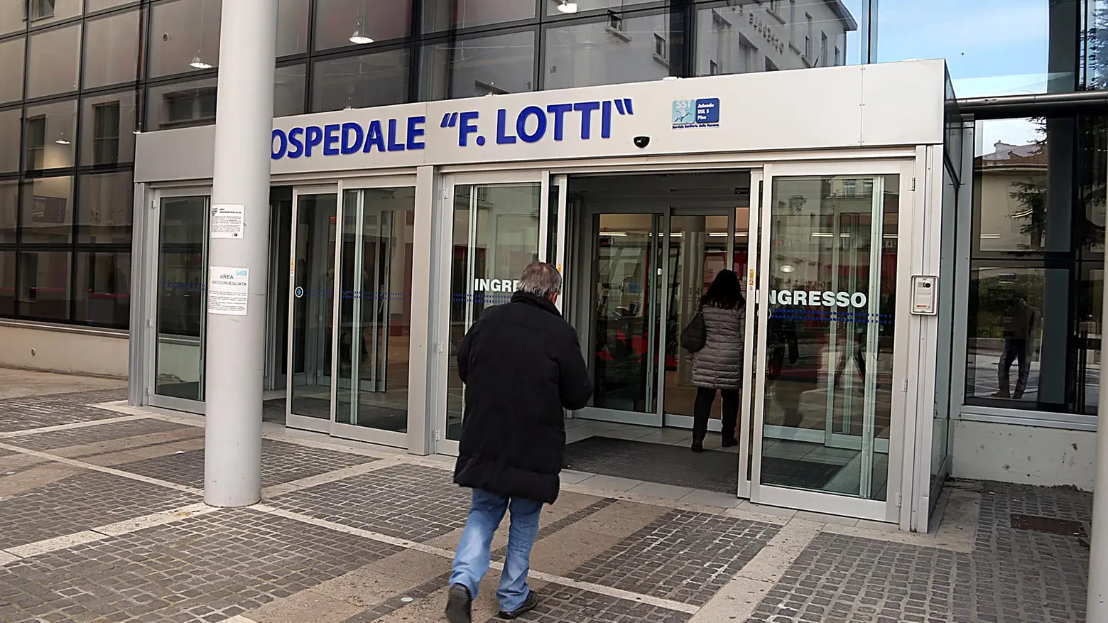 L'ospedale Lotti di Pontedera L'ospedale Lotti di Pontedera