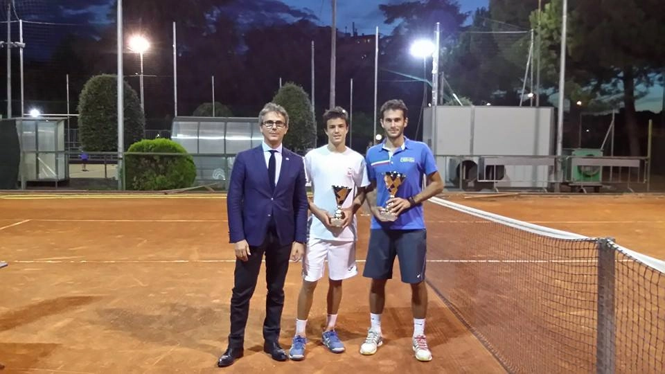 Tennis, da sinistra verso destra: Giovanni Scordo, Francesco Silvestrini e Mattia Mannocci