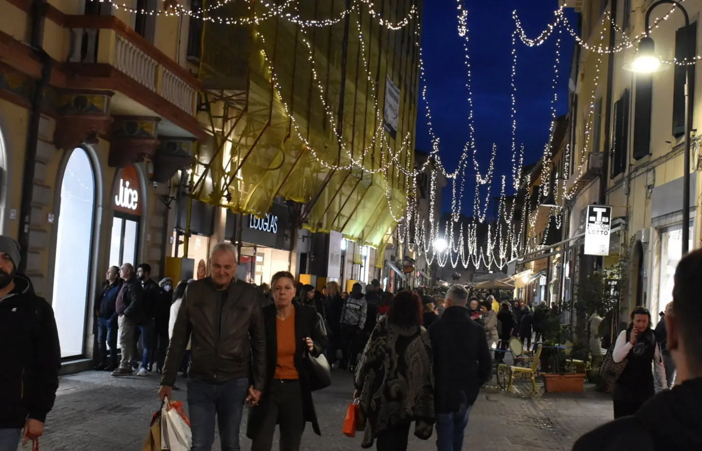 Natale di sconti incrociati. A Grosseto l’idea di Conad e "Ccn"