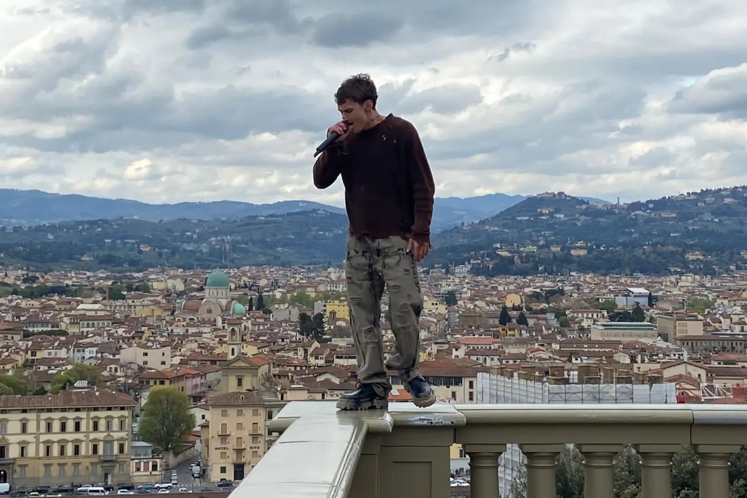 Blanco in un momento dell'esibizione