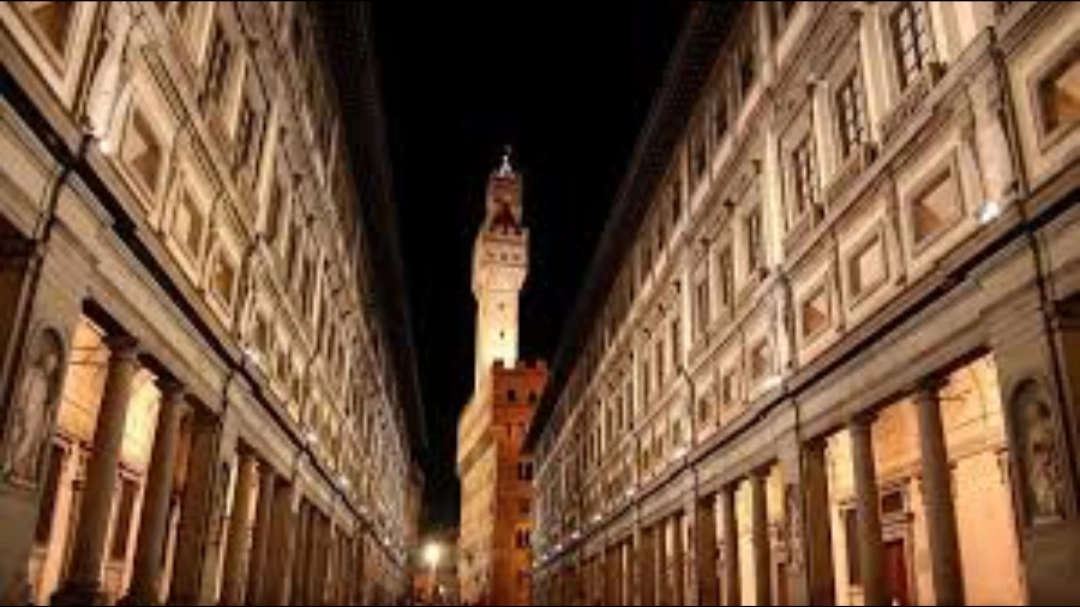 Uffizi di notte 