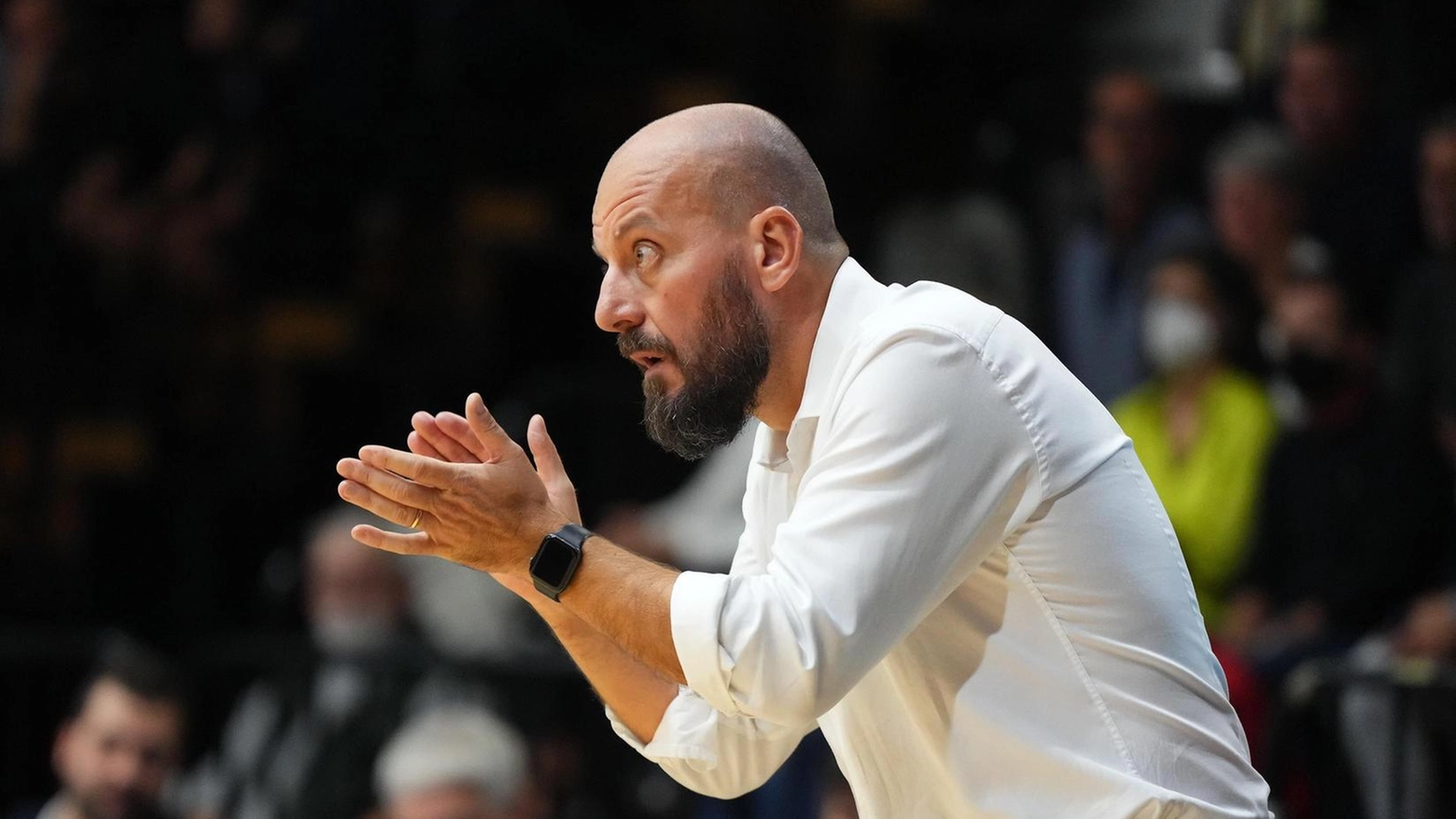 Cremona parte a mille e non si ferma più. Pesaro si arrende 96-69 Cremona parte a mille e non si ferma più. Pesaro si arrende 96-69
