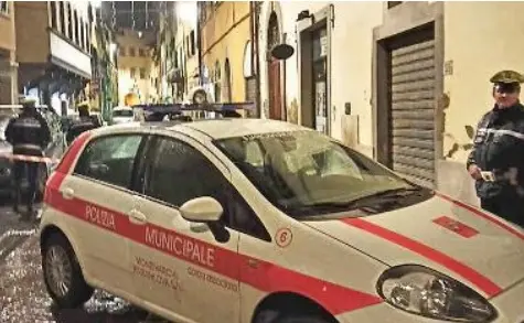 Pacco sospetto davanti alla sede di Forza Nuova, ore di blocco: era vuoto
