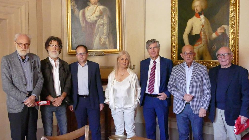 Torna in classe l’educazione civica. Docenti vip spiegano cos’è la politica Torna in classe l’educazione civica. Docenti vip spiegano cos’è la politica