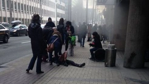 Bruxelles, attentato in metropolitana (foto Twitter)