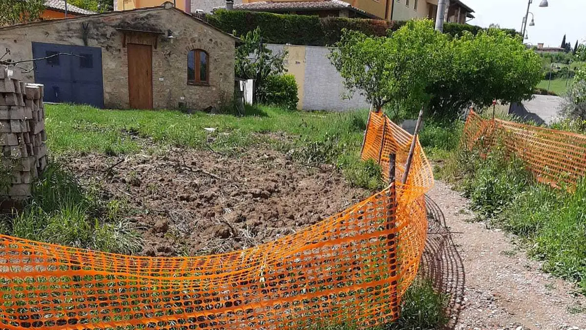 Circonvallazione di Staggia Miglioramento alla viabilità forti difficoltà per i pedoni Circonvallazione di Staggia Miglioramento alla viabilità forti difficoltà per i pedoni