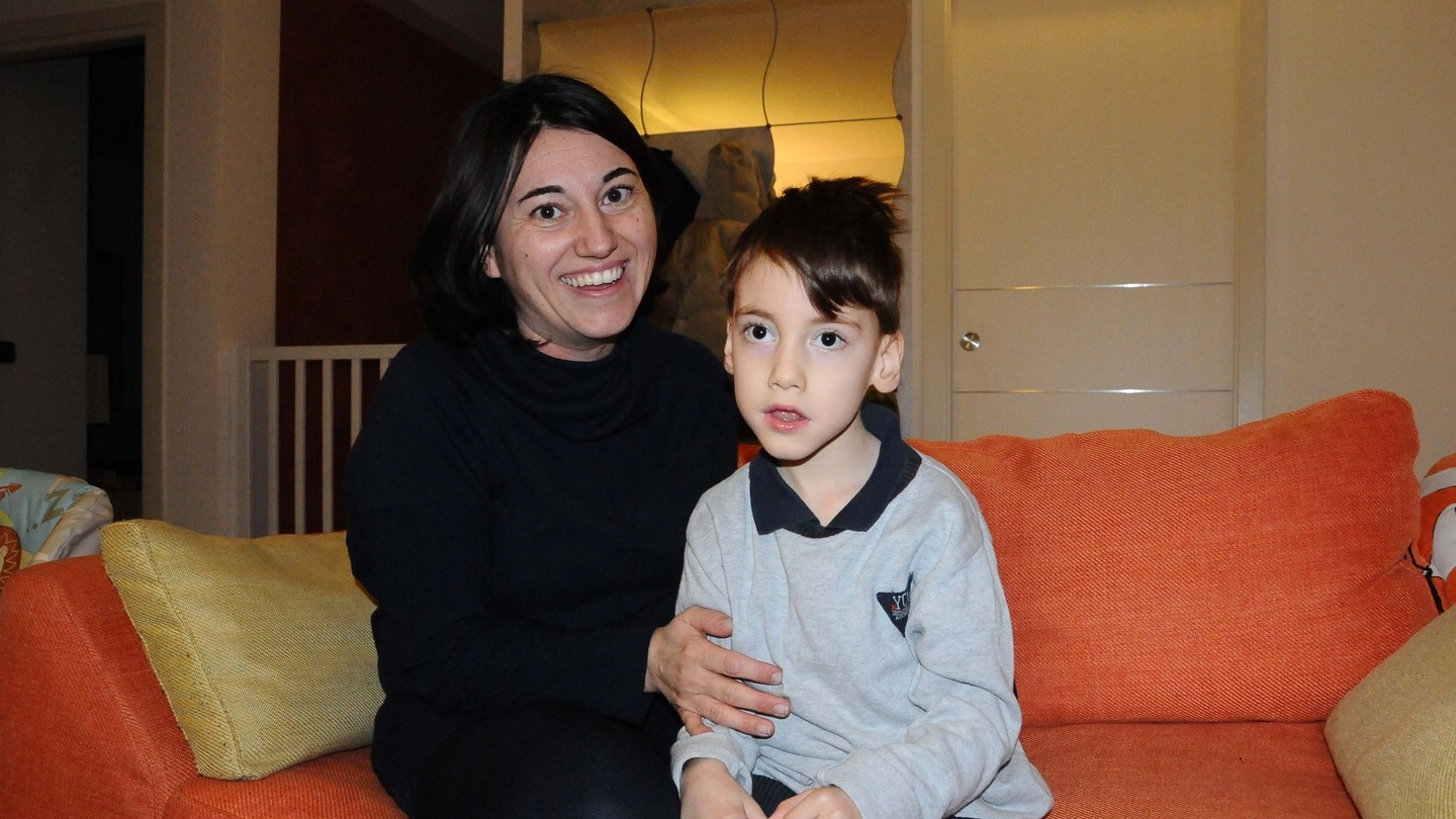 Il piccolo Matteo assieme alla mamma Roberta Uzzo Il piccolo Matteo assieme alla mamma Roberta Uzzo