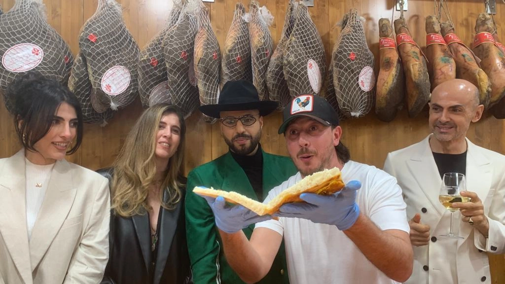 In Versilia primo party vip della stagione: Enzo Miccio e Pazzini dall’Antico Vinaio