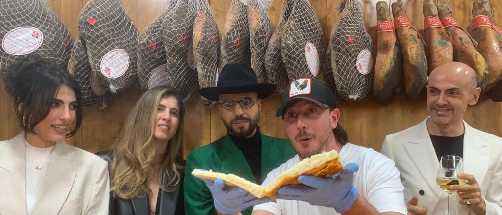 In Versilia primo party vip della stagione: Enzo Miccio e Pazzini dall’Antico Vinaio
